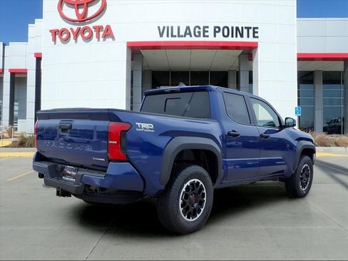 New 2025 Toyota Tacoma TRD Off-Road image 5