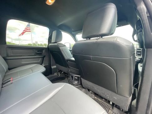 Used 2024 RAM 3500 Tradesman w/ Chrome Appearance Group AWD/4WD image 12