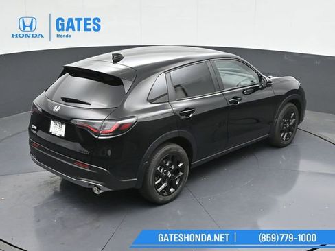 Used 2025 Honda HR-V Sport image 46