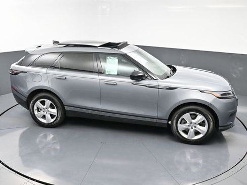 Used 2025 Land Rover Range Rover Velar S image 50