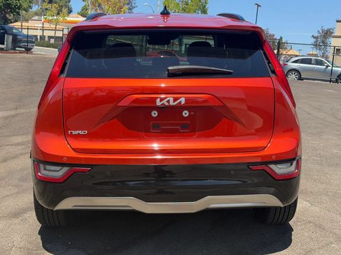 Used 2023 Kia Niro Wave FWD image 6