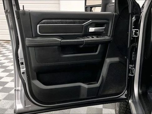 Used 2024 RAM 2500 Big Horn w/ Night Edition image 20