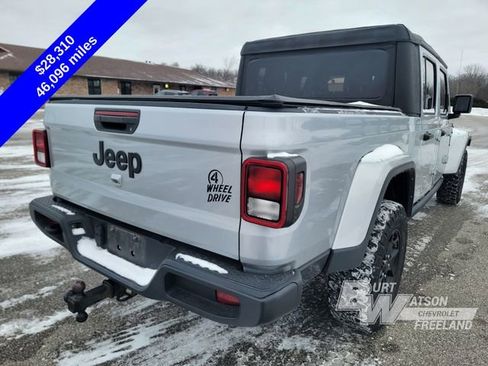 Used 2022 Jeep Gladiator Willys image 6