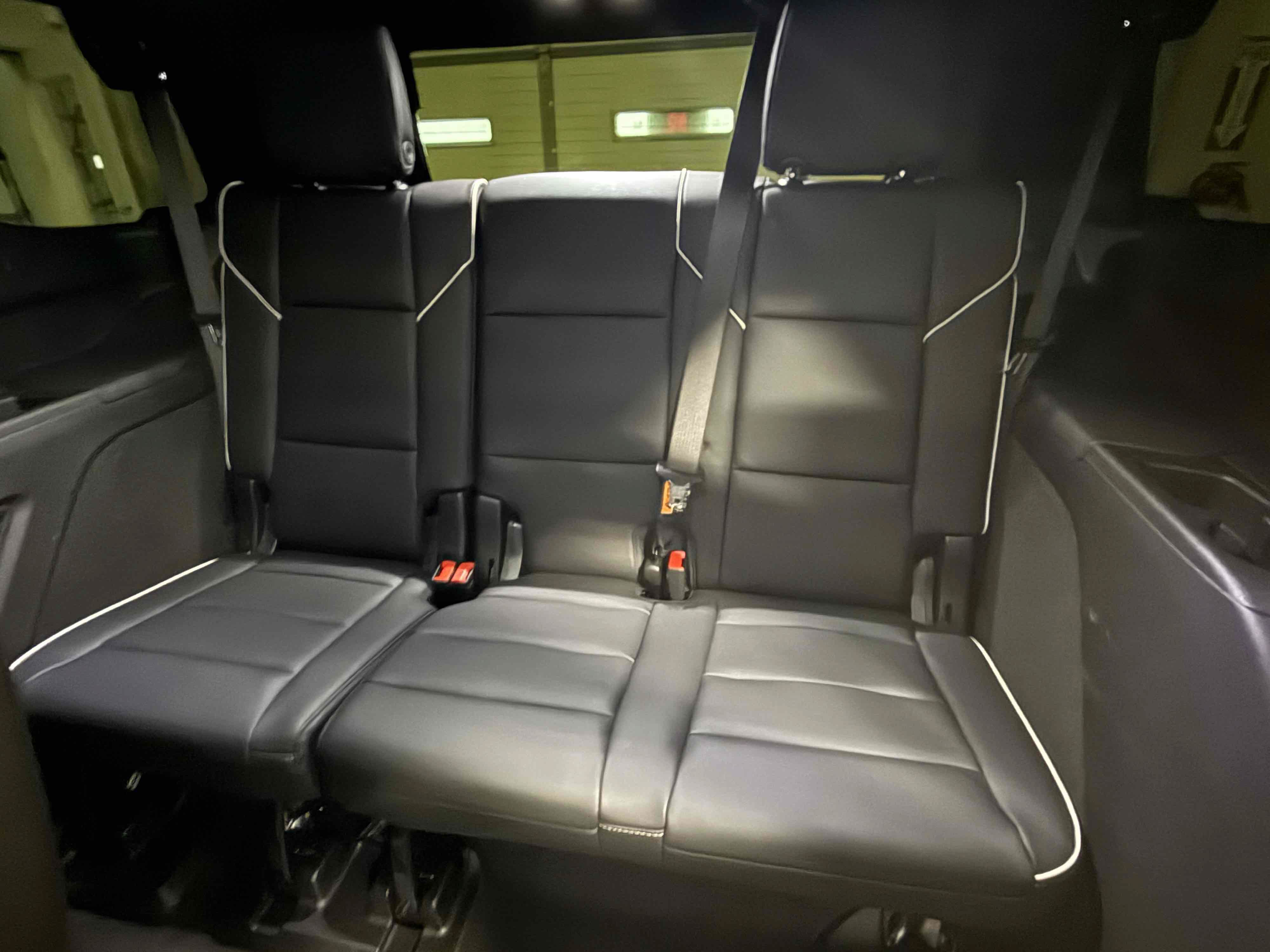 Used 2025 Cadillac Escalade Premium Luxury AWD/4WD image 80