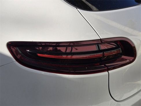 Used 2017 Porsche Macan GTS image 9