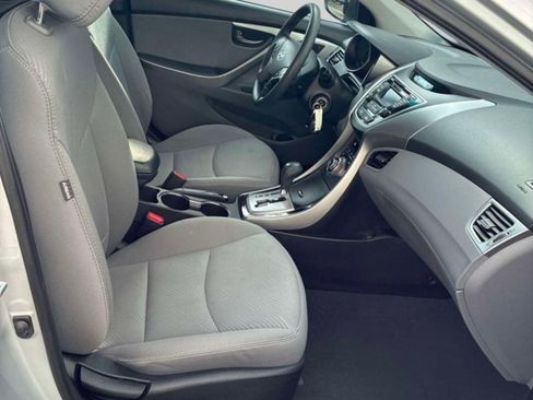 Used 2013 Hyundai Elantra GLS w/ Preferred Pkg FWD image 3