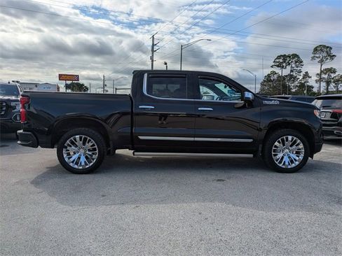 Used 2023 Chevrolet Silverado 1500 High Country w/ High Country Premium Package image 2