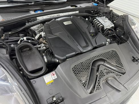 Used 2022 Porsche Macan S AWD/4WD image 99