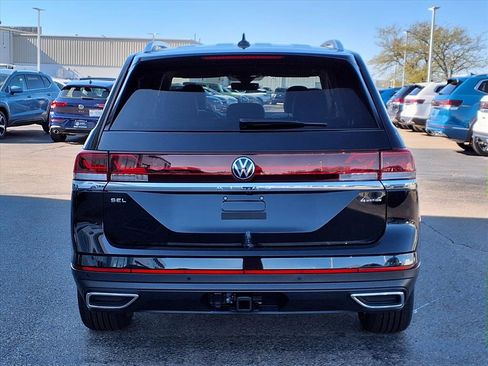 New 2026 Volkswagen Atlas SEL image 5