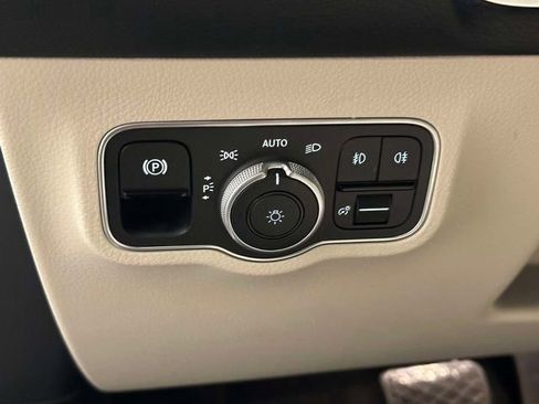 Certified 2026 Mercedes-Benz GLB 250 4MATIC image 21