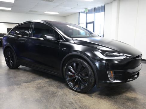 Used 2020 Tesla Model X Long Range image 6
