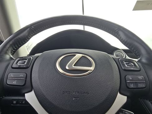 Used 2017 Lexus IS 300 AWD image 26