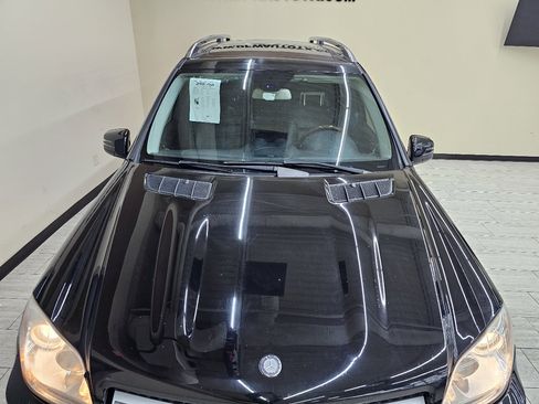 Used 2011 Mercedes-Benz GL 450 4MATIC image 4