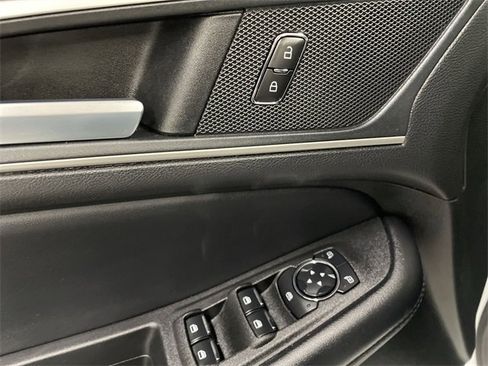 Used 2023 Ford Edge SEL image 22