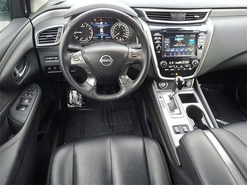 Used 2023 Nissan Murano SV image 11