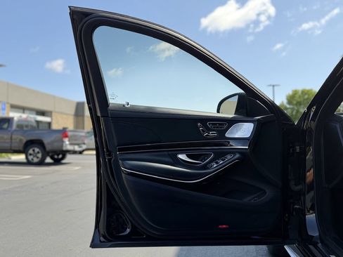 Used 2015 Mercedes-Benz S 63 AMG 4MATIC Sedan image 17