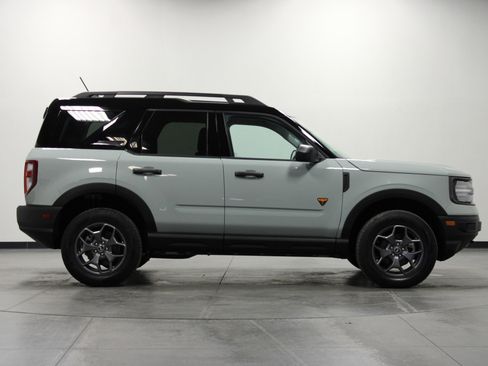 Used 2024 Ford Bronco Sport Badlands image 3