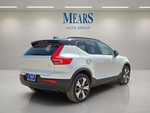 Used 2023 Volvo XC40 Recharge Plus w/ Protection Package Premier image 6