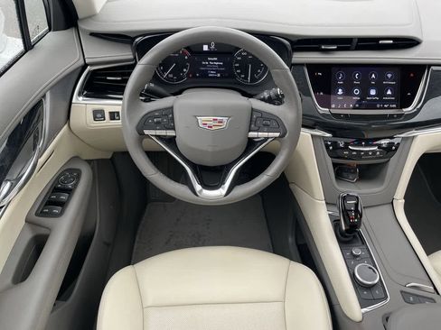 Certified 2023 Cadillac XT6 Premium Luxury w/ LPO, Floor Liner Package image 11