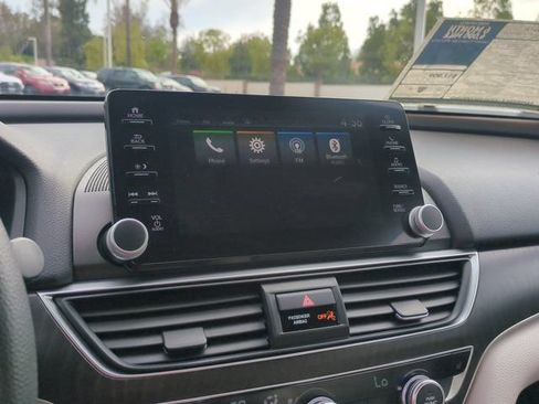 Used 2019 Honda Accord EX image 21