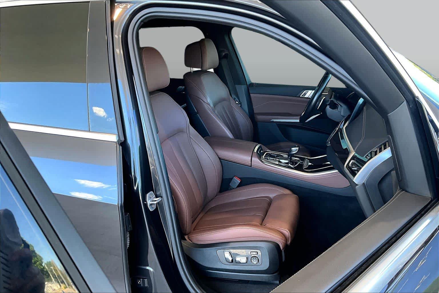 Used 2022 BMW X5 xDrive45e w/ Luxury Seating Package AWD/4WD image 8