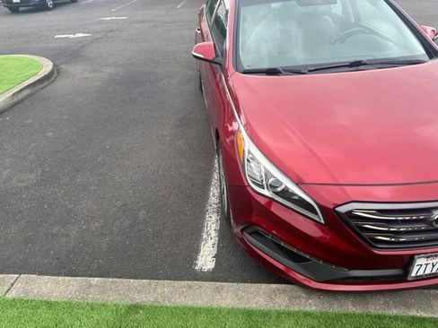 Used 2016 Hyundai Sonata Sport w/ Option Group 1V FWD image 21