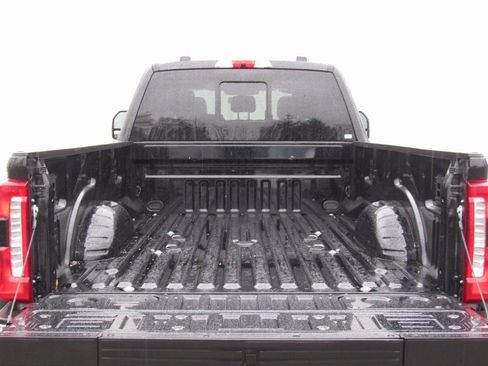 Used 2024 Ford F350 Lariat w/ Lariat Ultimate Package image 8