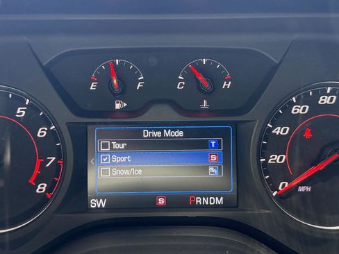 Used 2019 Chevrolet Camaro LT w/ RS Package RWD image 16