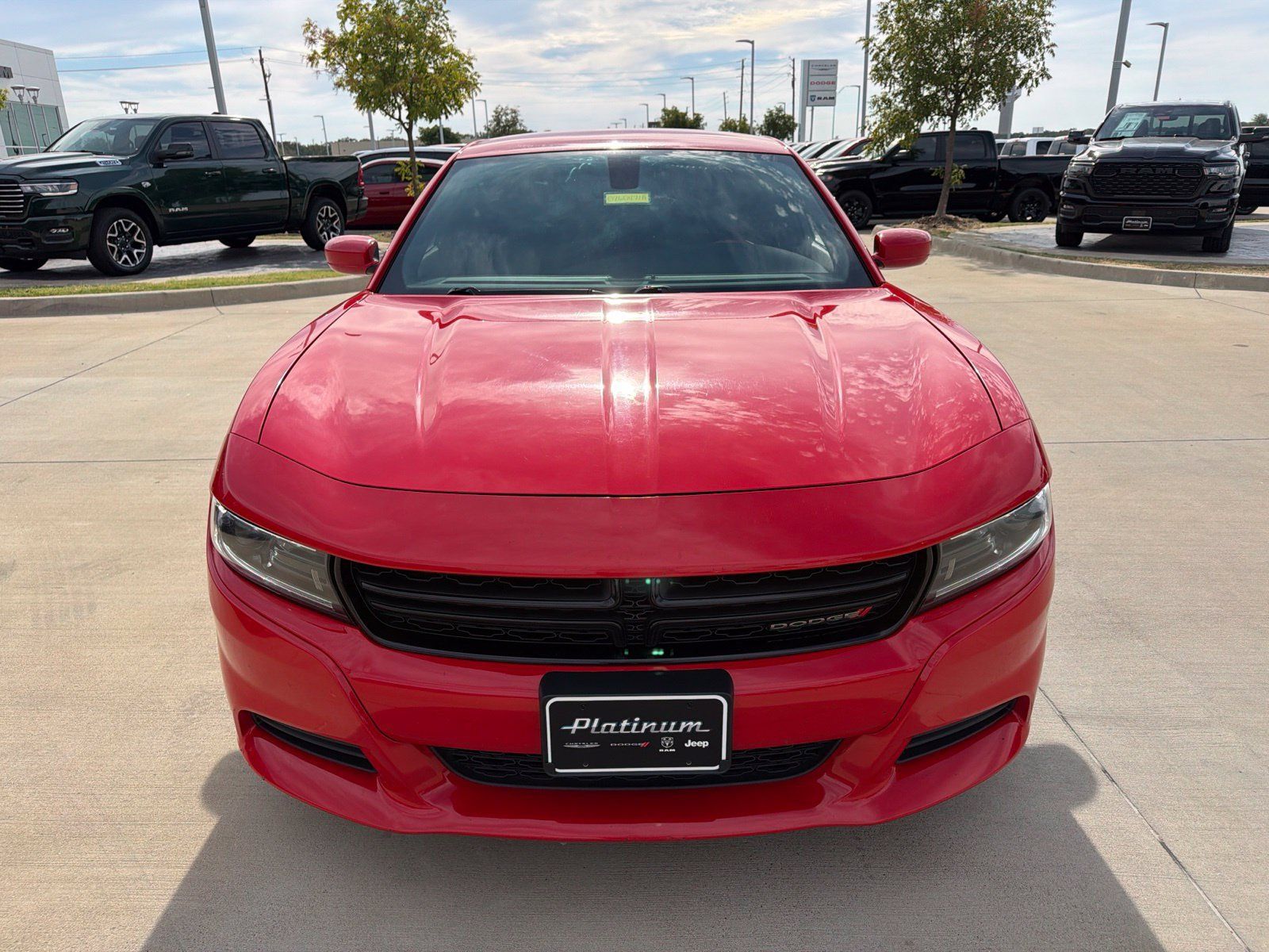 Used 2022 Dodge Charger SXT RWD image 8