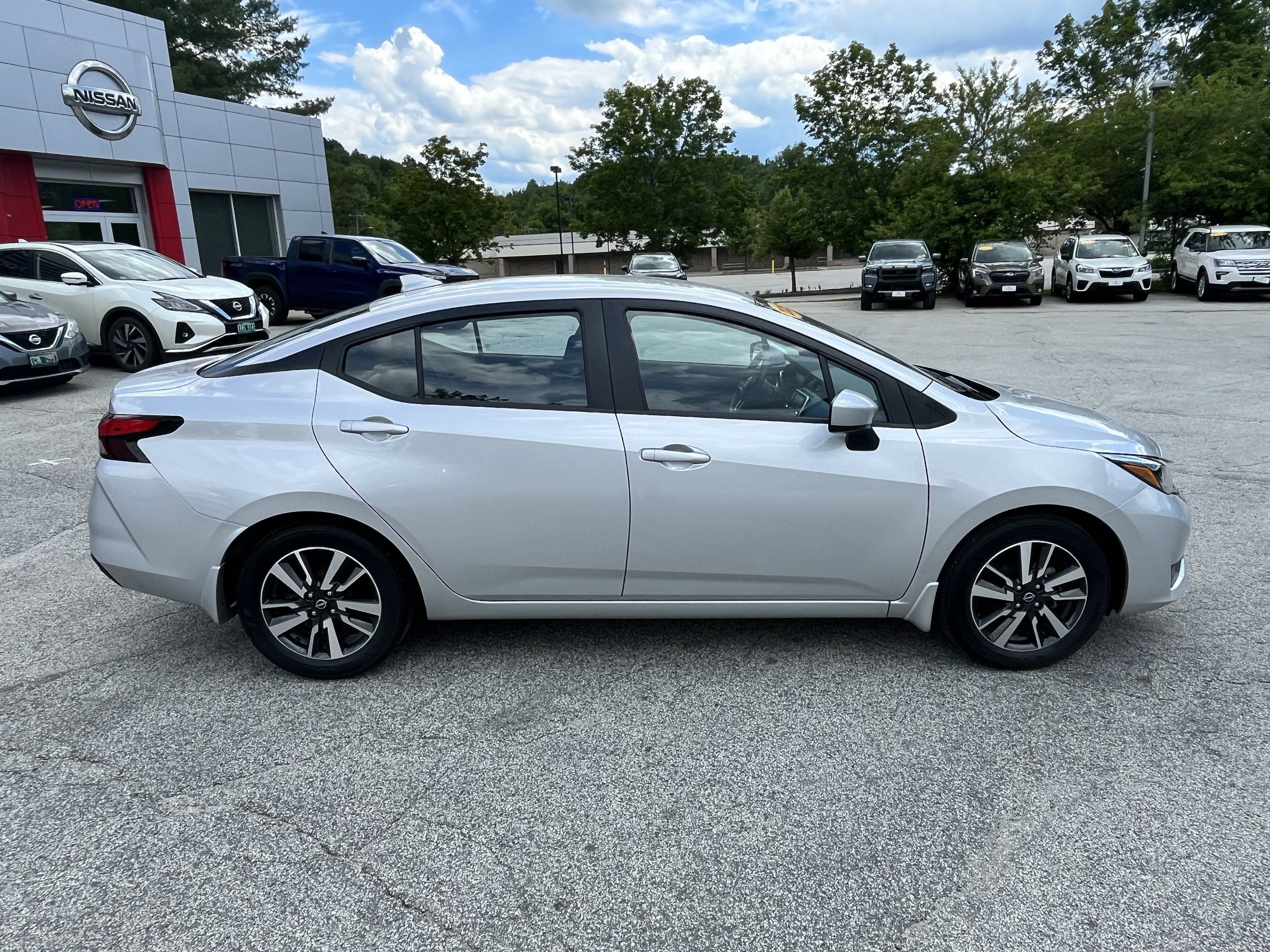 Used 2025 Nissan Versa SV w/ Trunk Package FWD image 9