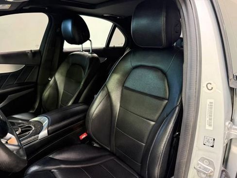Used 2018 Mercedes-Benz C 300 Sedan image 23