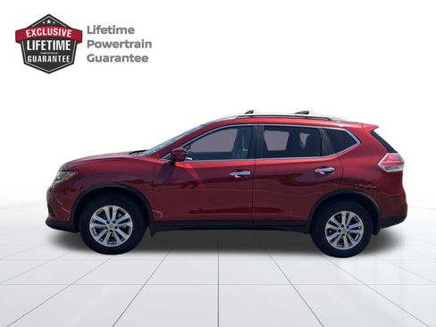 Used 2016 Nissan Rogue SV w/ SV Premium Package image 2