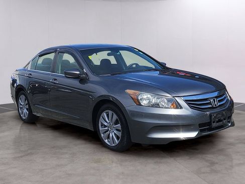 Used 2011 Honda Accord EX image 3