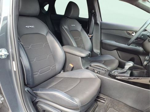 Used 2022 Kia Forte GT-Line w/ GT-Line Technology Package image 13