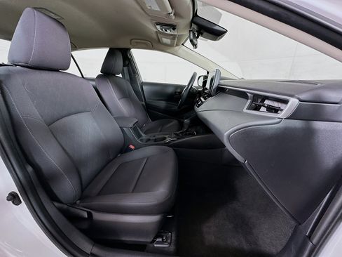 Used 2024 Toyota Corolla LE image 28
