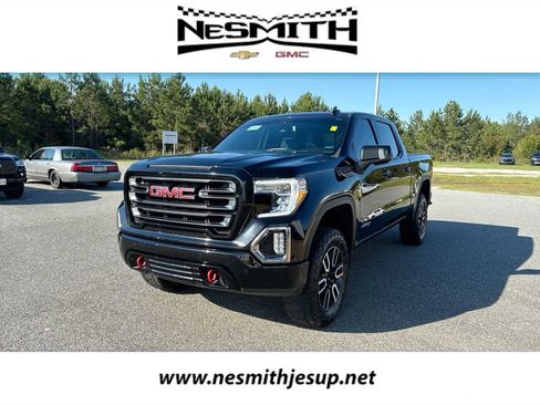 Used 2021 GMC Sierra 1500 AT4 w/ AT4 Value Package AWD/4WD image 1
