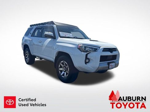 Used 2024 Toyota 4Runner TRD Off-Road Premium w/ Moonroof Package AWD/4WD image 4