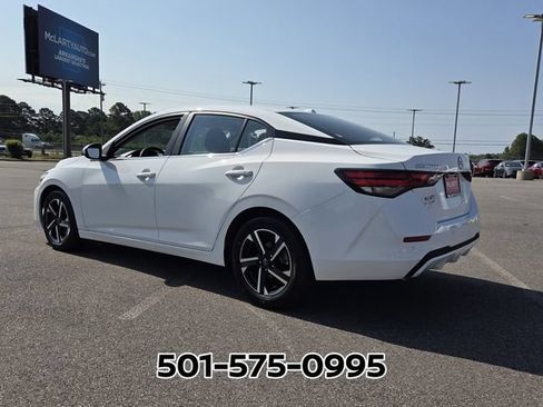 Used 2024 Nissan Sentra SV FWD image 3