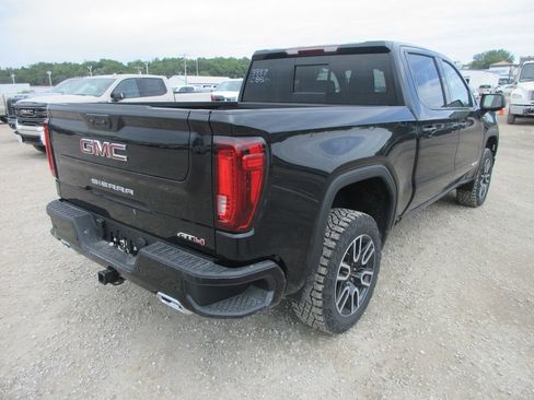 New 2026 GMC Sierra 1500 AT4 w/ AT4 Premium Package AWD/4WD image 4