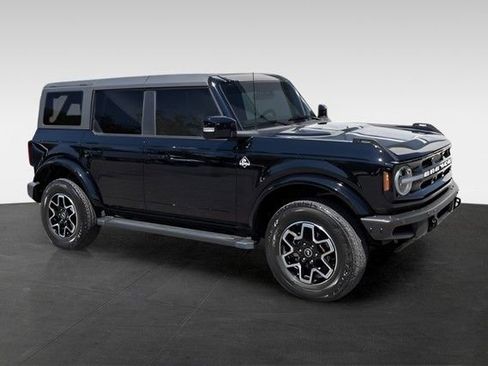 Used 2023 Ford Bronco Outer Banks image 12