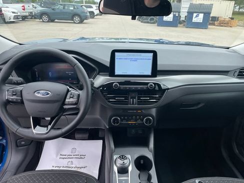Used 2023 Ford Escape Active AWD/4WD image 22
