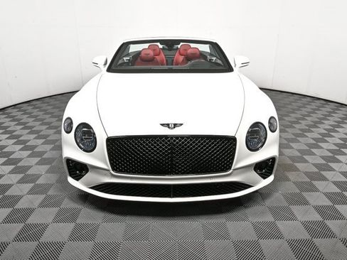 Used 2021 Bentley Continental GT image 8