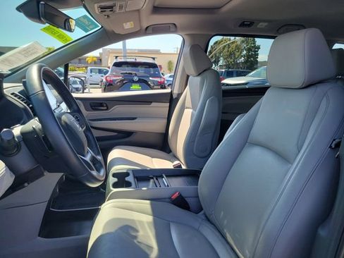Certified 2024 Honda Odyssey EX-L image 16