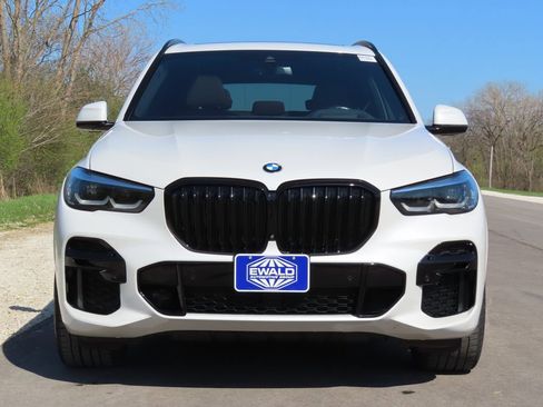 Used 2022 BMW X5 xDrive40i AWD/4WD image 14