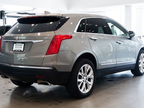 Used 2017 Cadillac XT5 Luxury w/ Driver Awareness Package image 4