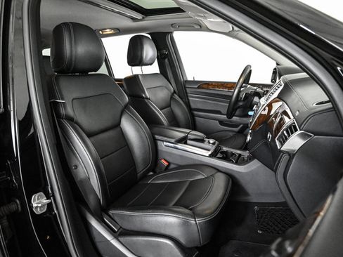 Used 2014 Mercedes-Benz ML 550 4MATIC image 22