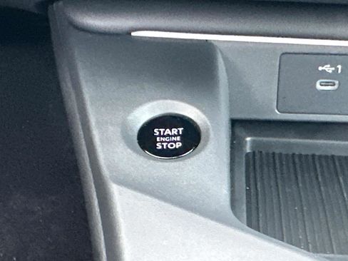 New 2026 Nissan Sentra SR w/ Floor Mat Package FWD image 36