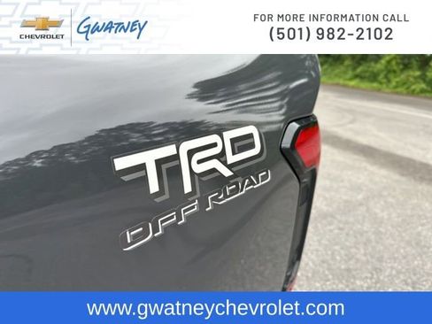 Used 2025 Toyota Tacoma TRD Off-Road AWD/4WD image 15