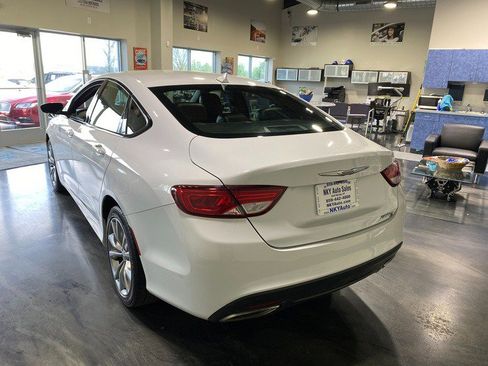 Used 2016 Chrysler 200 S w/ Navigation & Sound Group I FWD image 5