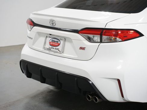 Used 2024 Toyota Corolla SE FWD image 9